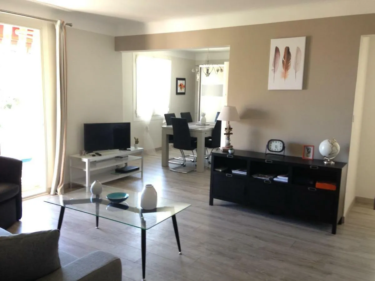 דירות Cassis Centre 0*,  צרפת